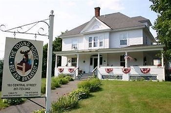 The Young House Bed And BreakfastMillinocket エクステリア 写真